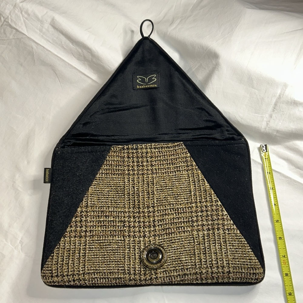 Baabaazuzu Upcycled Eco-Chic Wool Clutch Browns & Tans EUC - Picture 3 of 3